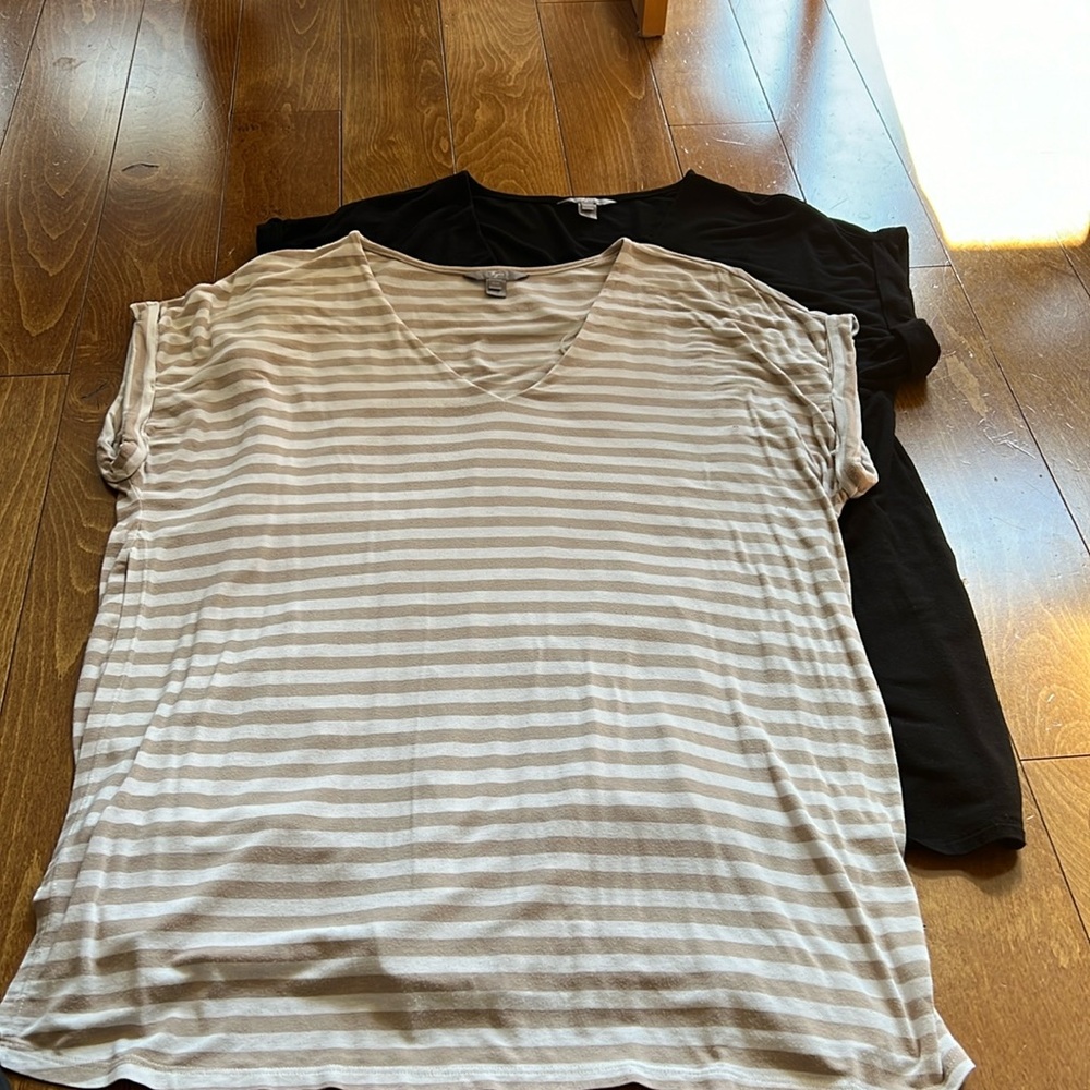 2 t-shirts d’allaitement M